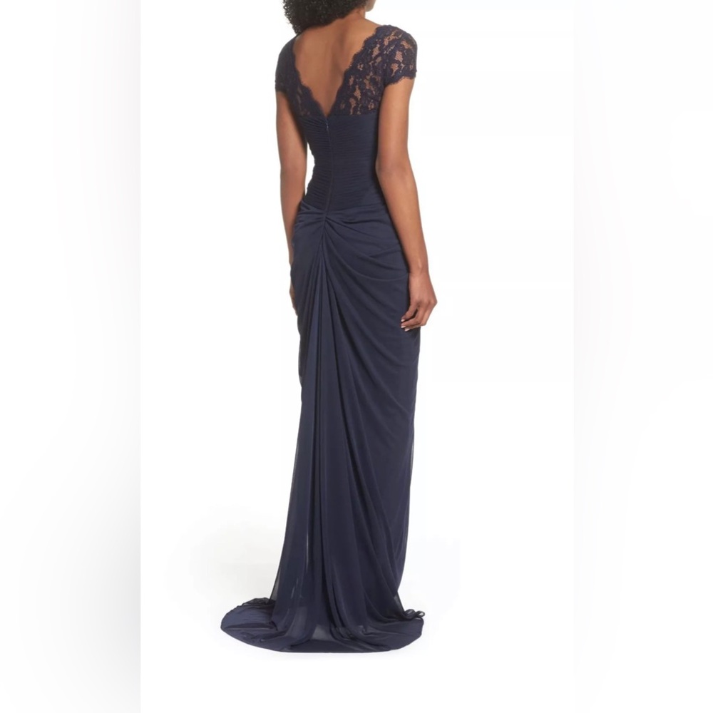 NWOT Adrianna Papell Navy Blue Lace Yoke Drape Bodice Long Gown Size 4